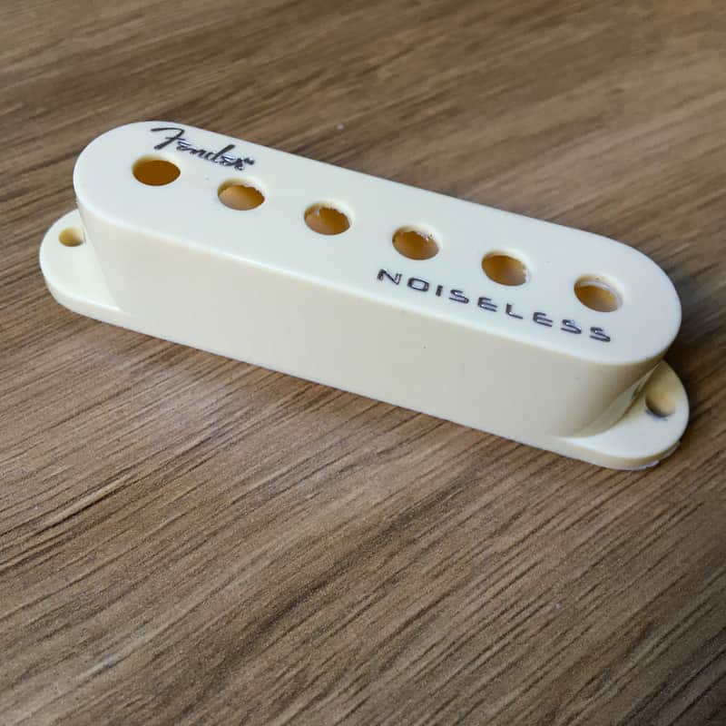 Fender Noiseless N4 Stratocaster aged-white pickup cover image 1
