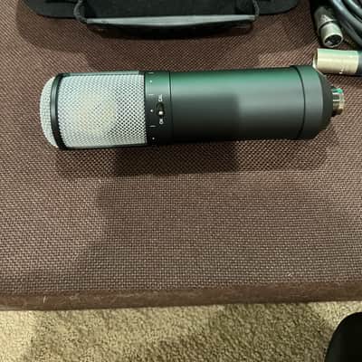 Universal Audio Sphere LX Large Diaphragm Modeling Microphone 2023 - Present - Black image 3