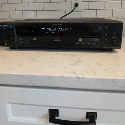 Sony RCD-W1 2001-2003 image 2