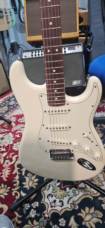 Fender USA Standard Stratocaster 2012 - Pearl White