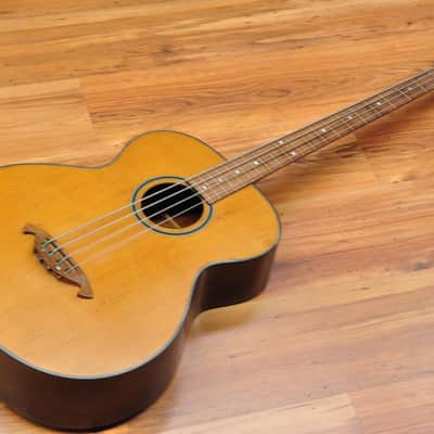 Vester Fretless acoustic bass VB385 image 3