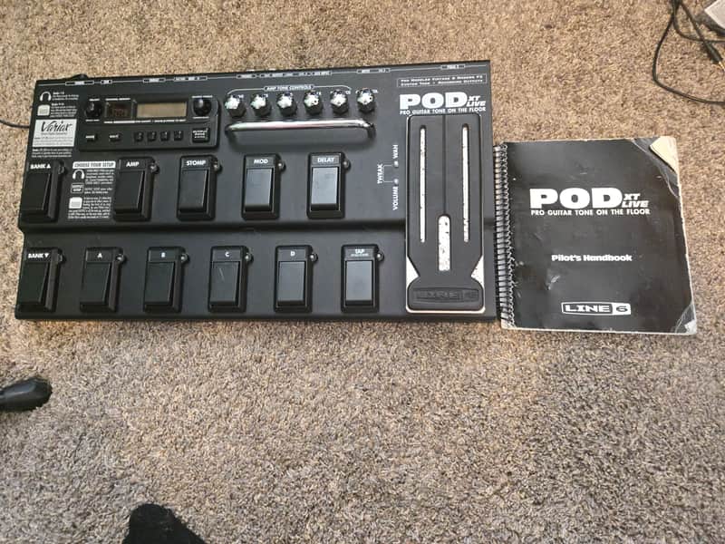 Line 6 POD XT Live Multi-Effect and Amp Modeler