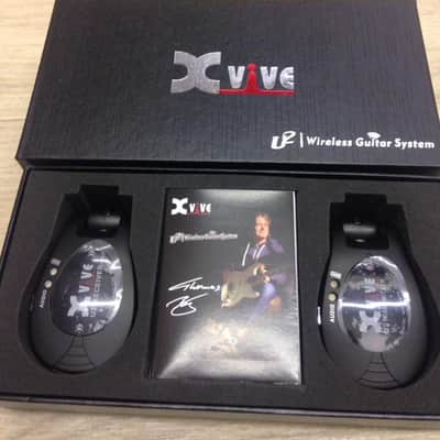 Xvive XU2 Rechargeable Wireless Instrument System in Black image 2