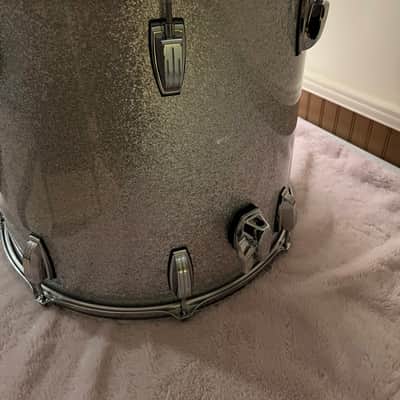 Ludwig LF868 Classic Maple 16x18" Floor Tom 1998 - Present - Silver Sparkle image 12