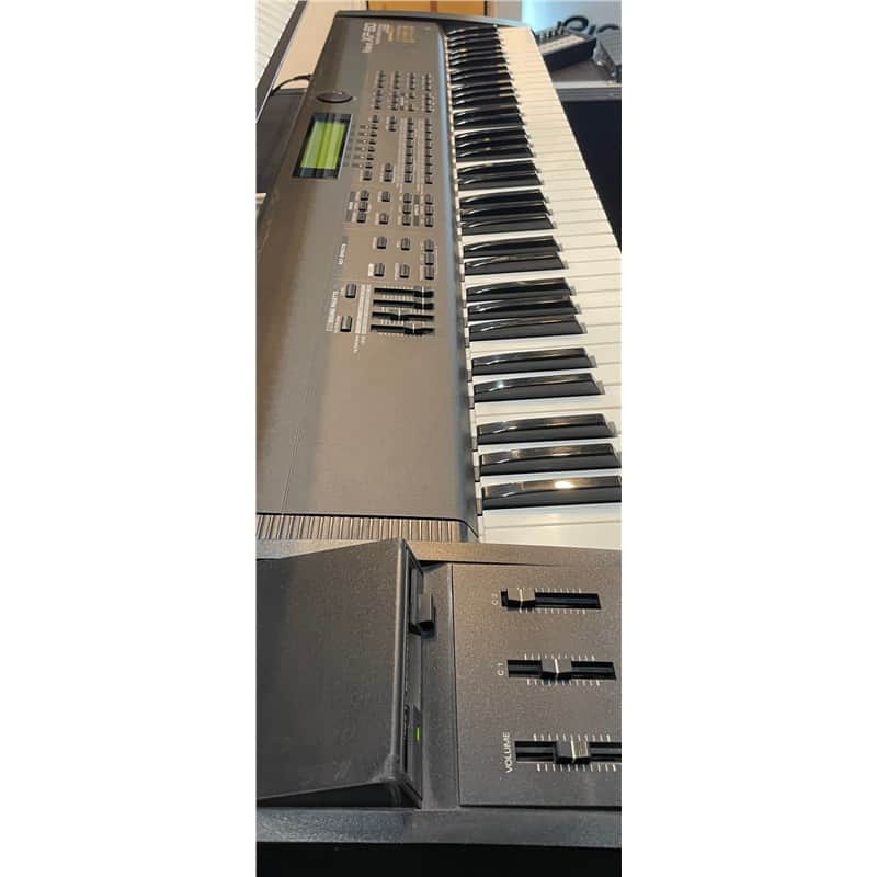 Roland XP 80, Second-Hand | Reverb
