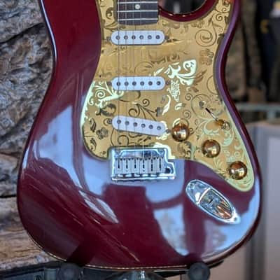Fender STRATOCASTER image 2