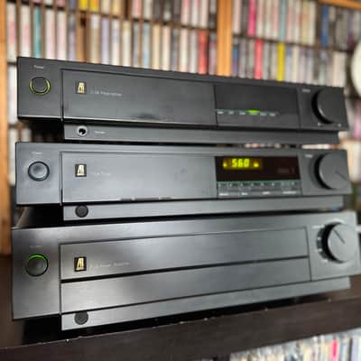 Acoustic Research C6, T4 & P10 Pre Amp, Tuner and Power Amp 1980s - Black image 2