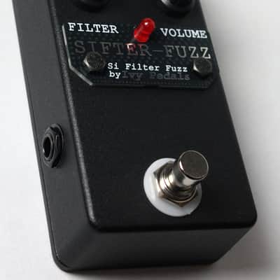 Ivy Pedals Sifter Fuzz - 2025 Black / Red Filter-Fuzz image 4