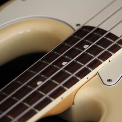 1983 Fender Jazz-Bass  - Ivory NOHSC. image 8