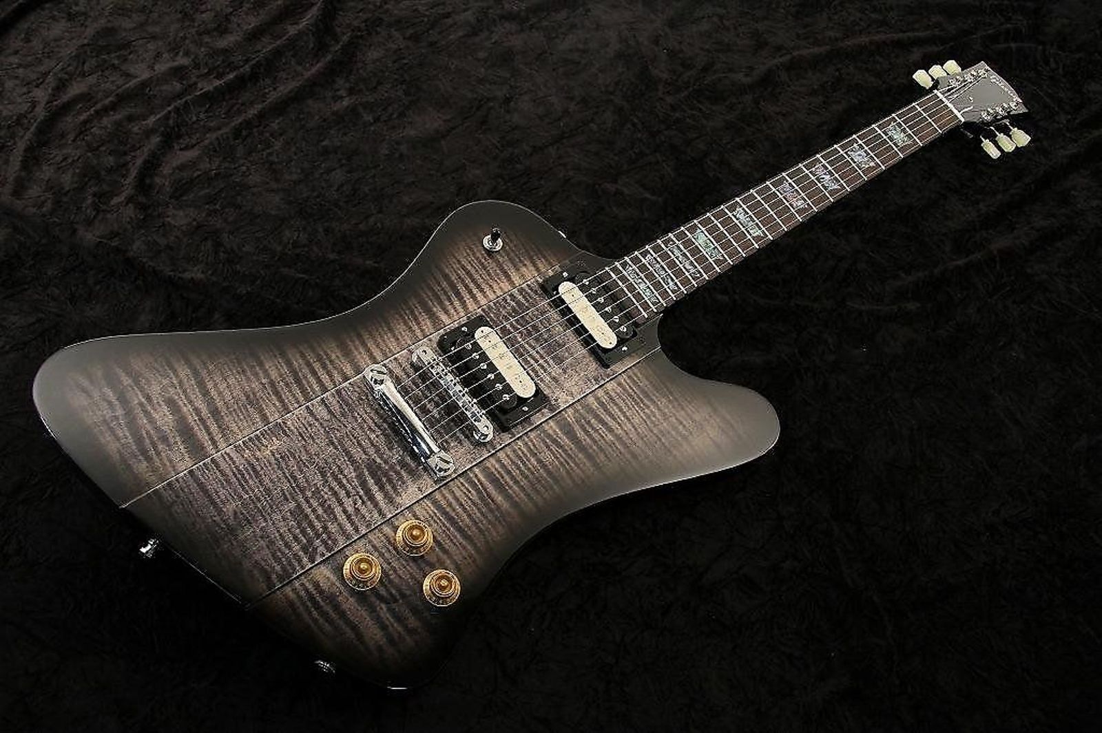 ​【幻の151番】Gibson Tak Matsumoto Firebird u5fnvf8nre9pwotif5h2.jpg