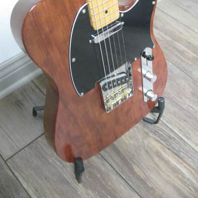 Logan Vintage standard 2025 - 1 piece Babinga top veneer Nitro gloss image 3