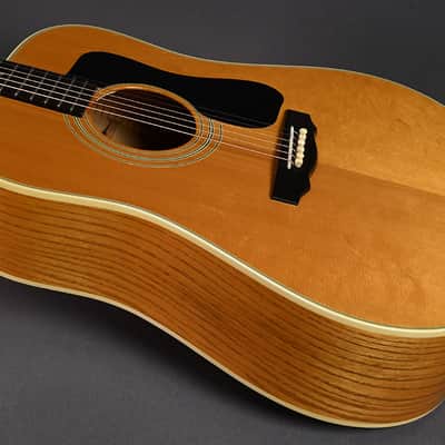 Guild D-46 Blonde 1981 image 7