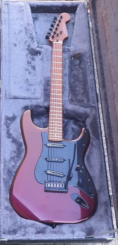 Custom Strat 2025 - Red/green chameleon image 1