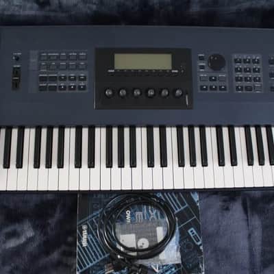 Yamaha EX7 61-Key Synth (Cable, Manuel, Floppies)