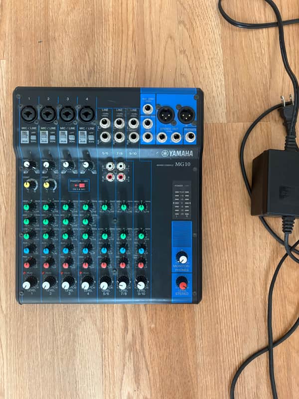 Yamaha MG10 10-Channel Analog Mixer