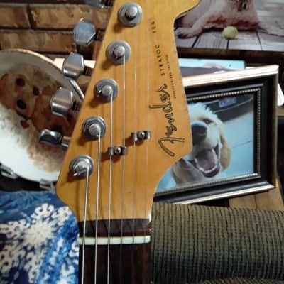 Fender Custom Shop Rory Gallagher Tribute Stratocaster 2004 - Present - 3-Color Sunburst image 4