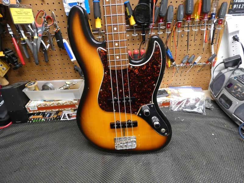 ベース Fender USA American Vintage 62 Jazz Bass Fender American Vintage '62 Jazz Bass 1985 - 2012 | Reverb