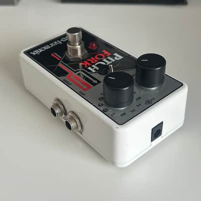 Electro-Harmonix Pitch Fork Polyphonic Pitch Shifter / Harmony Pedal 2014 - Present - Black / White / Red image 5