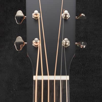Eastman E2OM Solid Cedar/Sapele Orchestra Model Natural Truetone Satin image 3