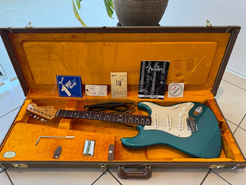 Fender ‘62 AVRI American Vintage Reissue Stratocaster 2004/2005 - Ocean Turquoise image 1