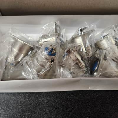 XLR female wall mount jack LOT of 9 - unbranded image 4