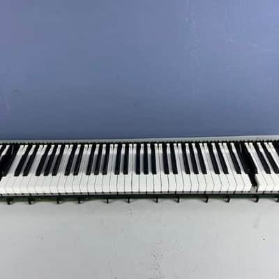 Yamaha Replacement Key for 88-Note Motif 8, ES8,XF8, XS8, MO8, CVP, CLP, YPD, P-