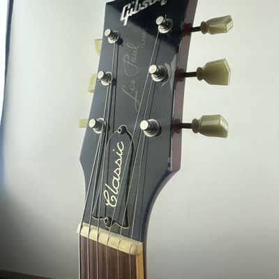 Gibson Les Paul Classic 2001 Heritage Cherry Sunburst Electric Guitar made in USA with case image 11