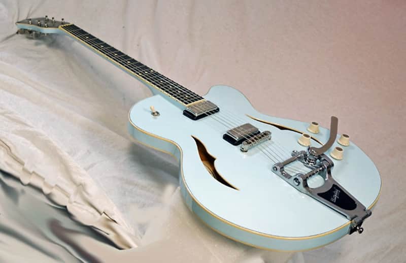Hofner German Made HVS-CLBLO Verythin Single Cutaway Electric Guitar, Light Blue image 1