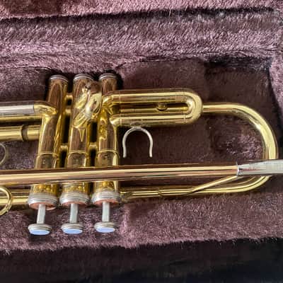 Yamaha YTR-2320E Trumpet - Brass image 2