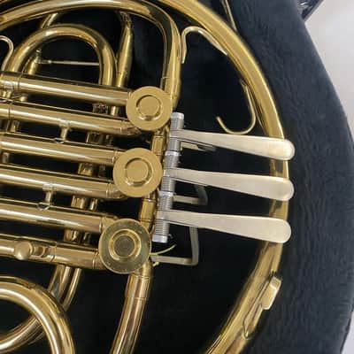 Very Clean Used Conn 14D Single F French Horn in Yellow Brass, Lacquered; with Case, Mouthpiece image 6