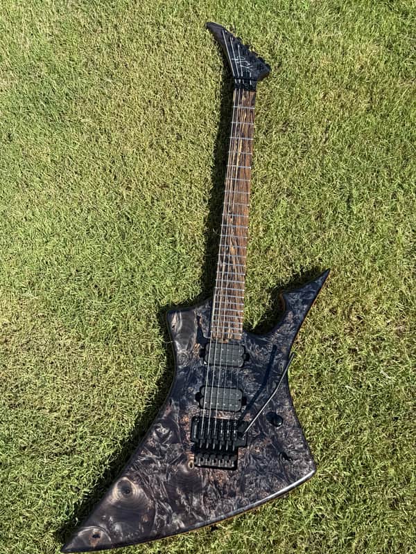 TW Smith Guitars Arch 2025 - Black maple burl Bild 1