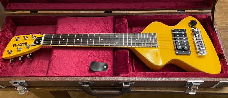 Erlewine Chiquita Travel Guitar Yellow, MINT image 1