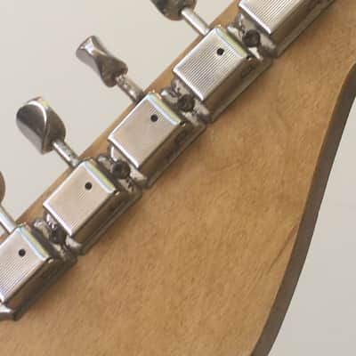 Vintage Modern Spec Lefty Fender Licensed Made in Japan Aged Relic Strat Guitar Neck Amber Loaded MIJ Nickel Gotoh Tuners image 17