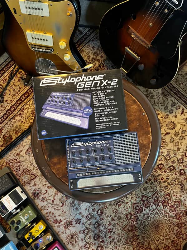 Dubriq Stylophone Gen X-2 Analog Synthesizer w/box image 1