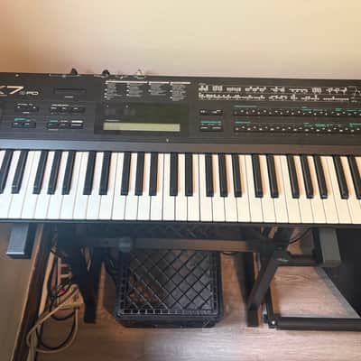 Yamaha DX7IIFD 16-Voice Synthesizer with Floppy Drive 1986 - 1989 - Black