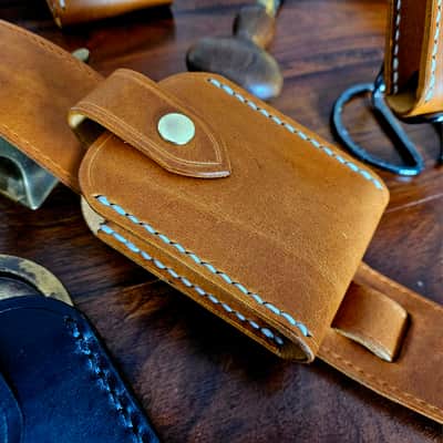 Guitar Wireless transmitter holster - handmade, hand stitched, vegetable tanned leather. image 12