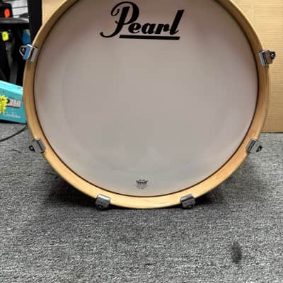 Pearl Decade Maple 18" x 14" Bass Drum Gloss Deep Blue (#216) - Brand New w/ Muffling Pillow image 3