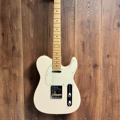 G&L Asat Tribute Maple neck Olympic White 7.6 pounds image 1