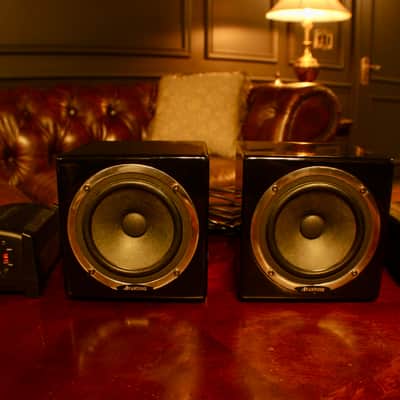 Avantone Pro Active MixCubes (Pair) 2011 - Present - Black image 1