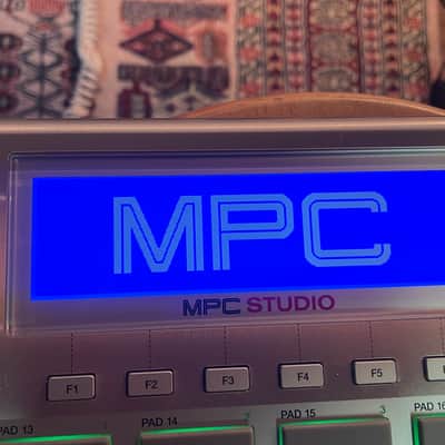 Akai MPC Studio Music Production Controller V1 2012 - 2019 - Grey image 3