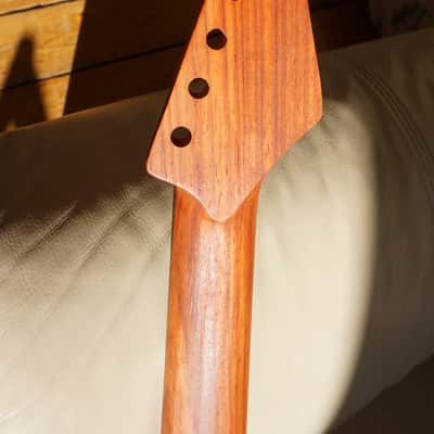 Custom Reverse head Zircote/Pudauk neck left handed fits stratocaster rare 2021 dark brown fretboard image 5