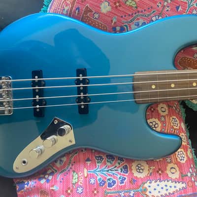 Bacchus '62 Fretless Jazz Bass Replica early 2000s(?) - Lake Placid Blue Metallic image 1
