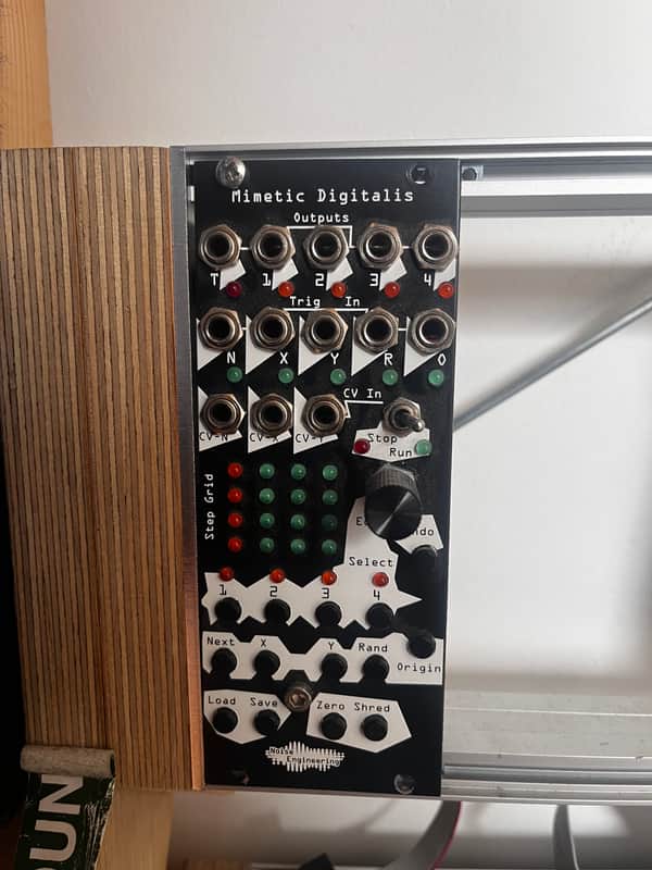 Noise Engineering Mimetic Digitalis
