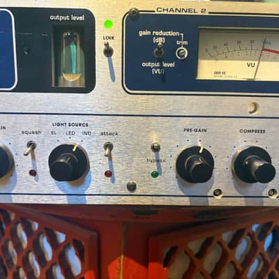 Electro-Harmonix NY-2A Stereo Compressor image 3