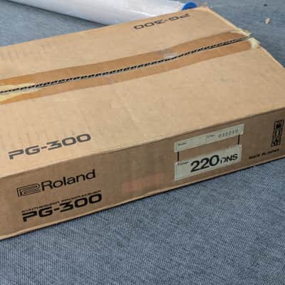 Roland PG-300 Synthesizer Programmer 1985 - 1989 - Black image 4