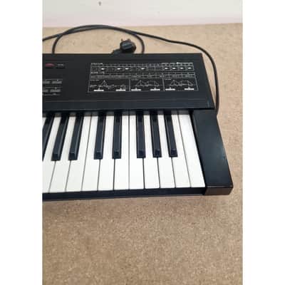 Roland D10 - Synthesizers - Good w/ Hard Case image 2