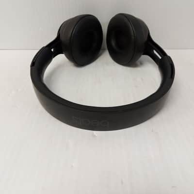 Beats By Apple A1881 Headphones image 10