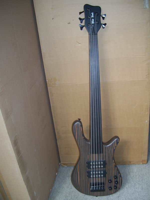Bass guitar, Fretless, 5 string, active pickups. New image 1
