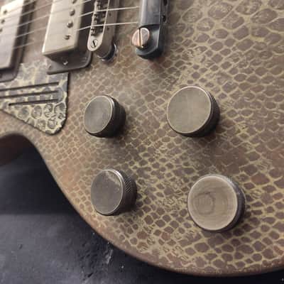 James Trussart Steeldeville Rusty 2020 - Snackskin Engraved image 4