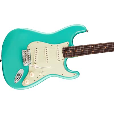 Fender Vintera III Early '60s Stratocaster Seafoam Green - Electric Guitar image 4
